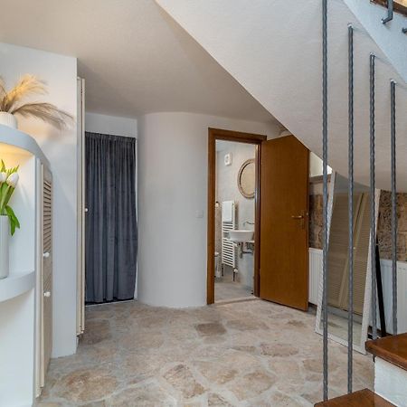 Manero Villa Trogir Exterior photo