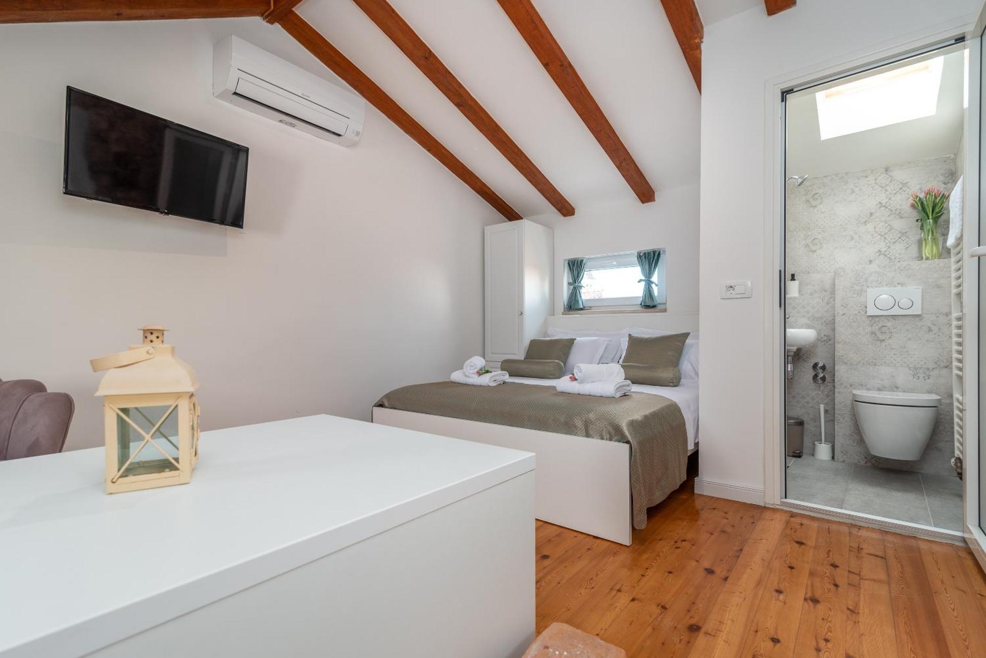 Manero Villa Trogir Exterior photo